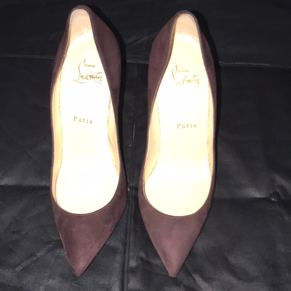 ❌SOLD❌ Christian Louboutin - Picture 4 of 8